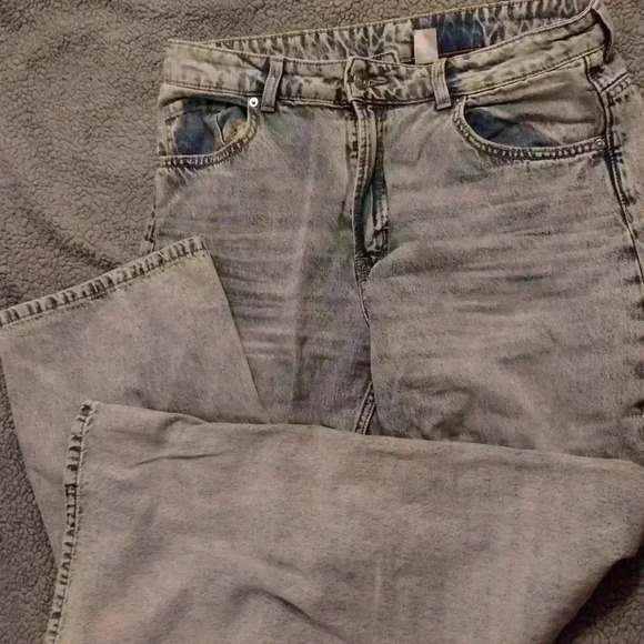 H&M wide leg blue jeans sz 8 worn once - Picture 2 of 6